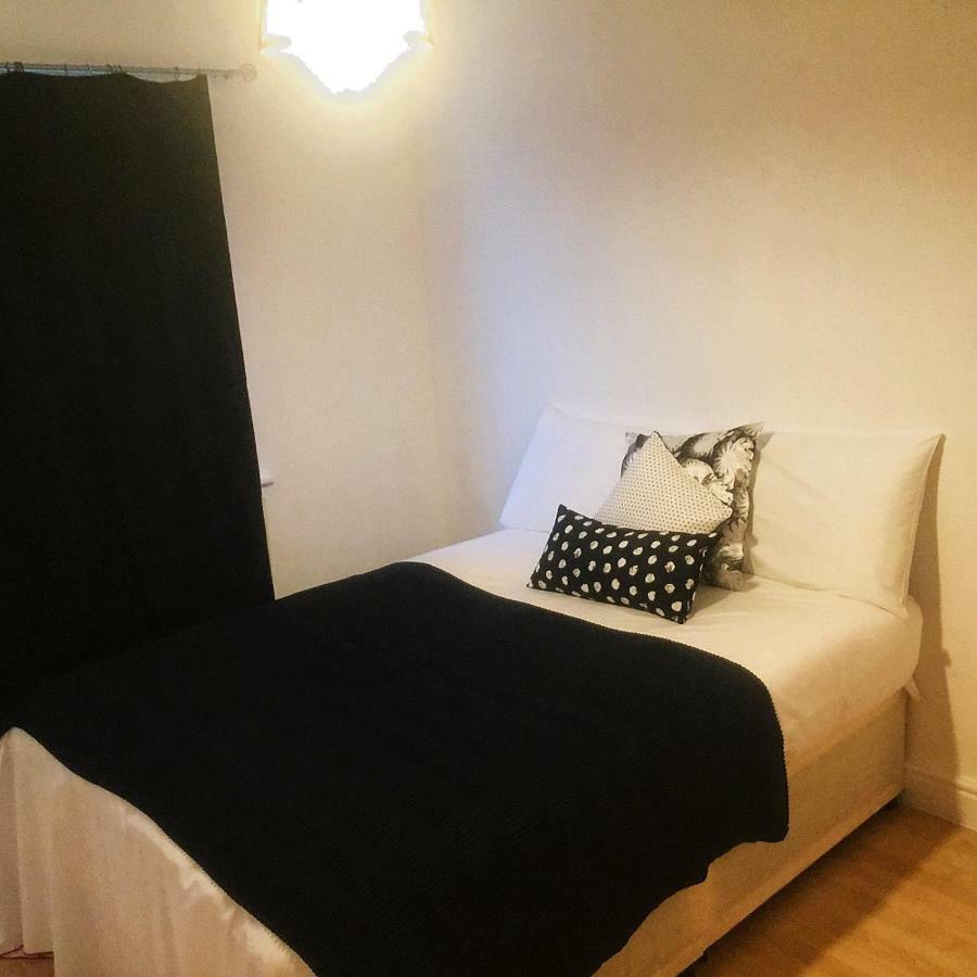 North London Cottage エクステリア 写真